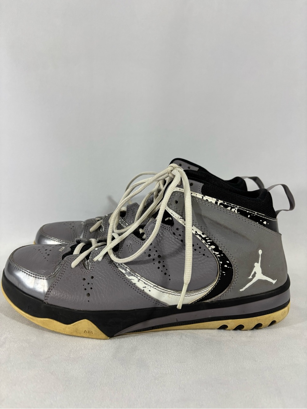 Nike Jordan Phase 23 Hoops Gray RARE Men’s Size 10.5